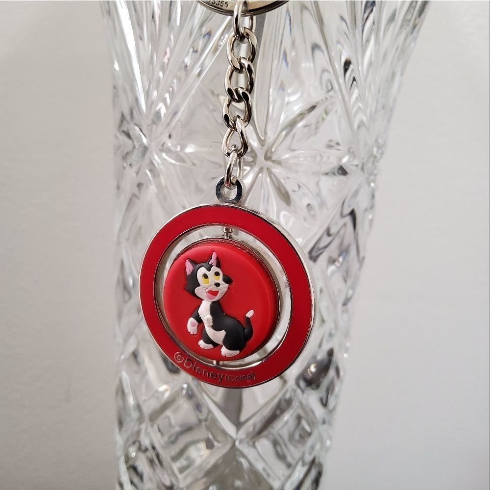 Disney Minnie Mouse Spinner Keychain - Picture 3 of 7